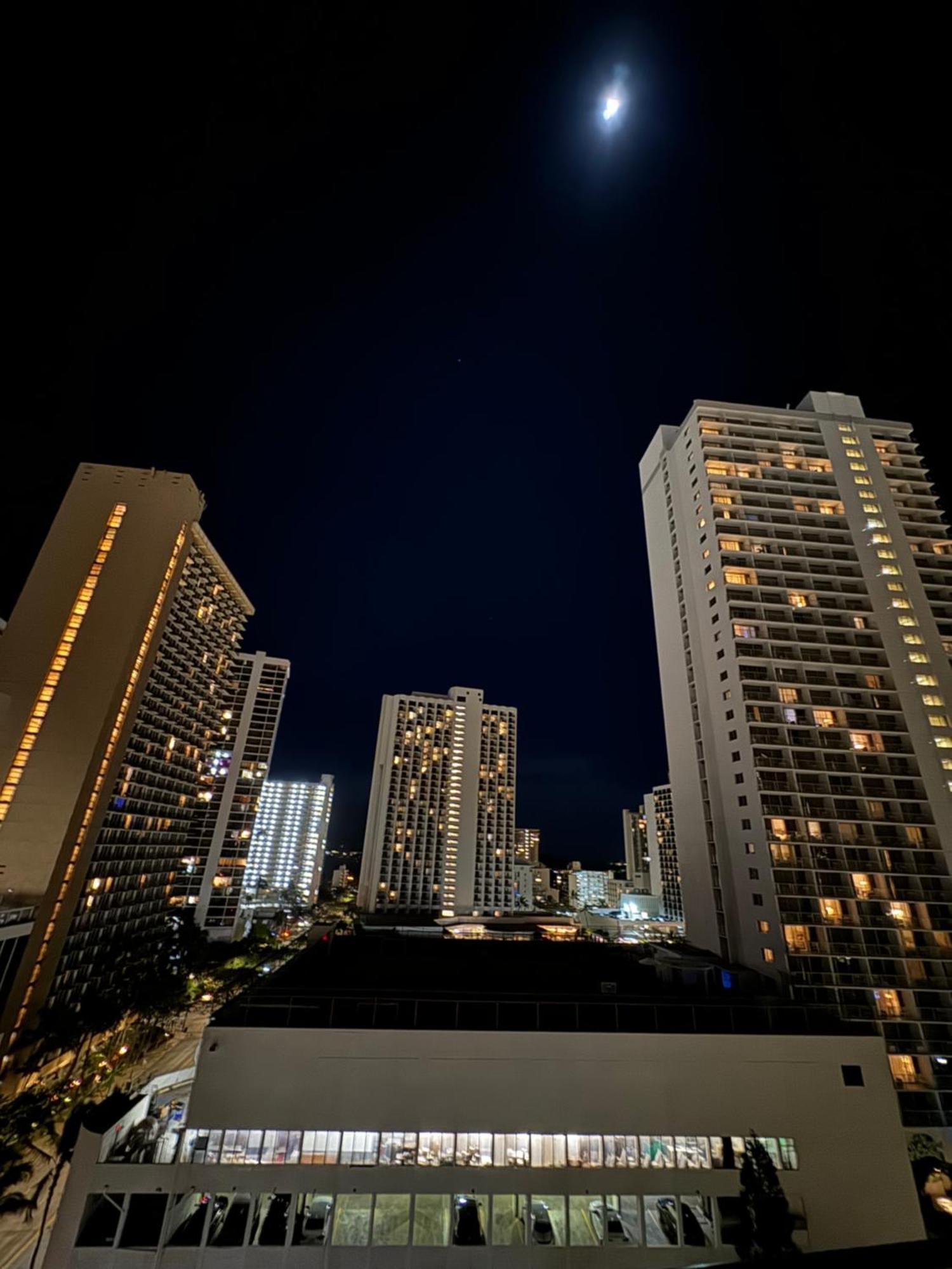 Aloha Waikiki Condo 2Beds, 2Baths, Free Parking. 檀香山 外观 照片